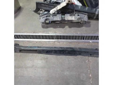 Μαρσπιέ Αριστερό για TOYOTA AVENSIS (2009 - 2012) (T270) *Γ*