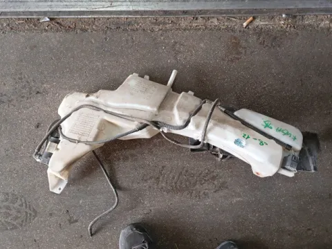 Δοχείο Υαλοκαθαριστήρων Με Μοτέρ για FORD KUGA (2008 - 2012) SUV- ΕΚΤΟΣ ΔΡΟΜΟΥ - 5dr 