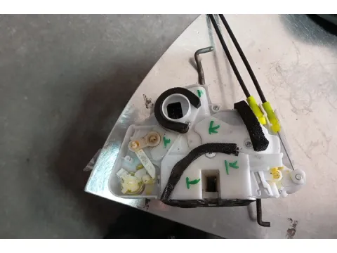 Ηλεκτρομαγνητική Κλειδαριά Εμπρός Αριστερή 6pin για SUZUKI VITARA (2015 - )  - 