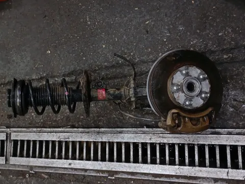 Άκρο Πλήρες Εμπρός Αριστερό Με ABS για NISSAN PULSAR (2015 -) 1500 Diesel (K9KF646) turbo 110hp 