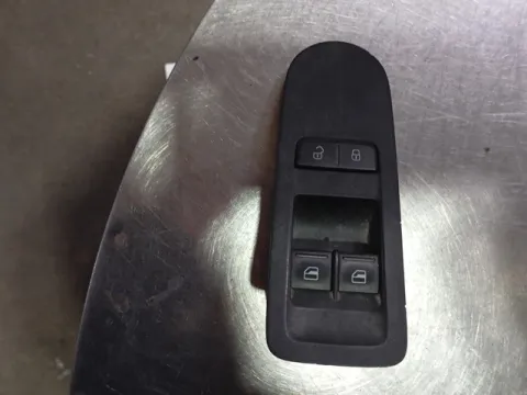 Διακόπτης Παραθύρων Κεντρικός Αριστερής 8+4pin για VW UP (2013 - 2015) 