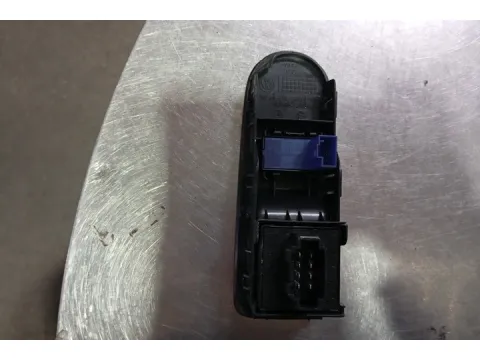 Διακόπτης Παραθύρων Κεντρικός Αριστερής 8+4pin για VW UP (2013 - 2015)  - 