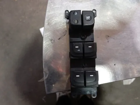 Διακόπτης Παραθύρων Κεντρικός Αριστερής 18pin  για HYUNDAI i10 (2014 - 2019) Hatchback - 5dr 