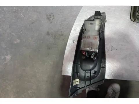 Διακόπτης Παραθύρων Κεντρικός Αριστερής 8pin για NISSAN ALMERA (2000 - 2002) (N16)  - 