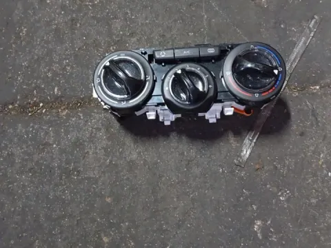 Χειριστήρια Καλοριφέρ E1063071 για PEUGEOT 208 (2016 - 2019) 