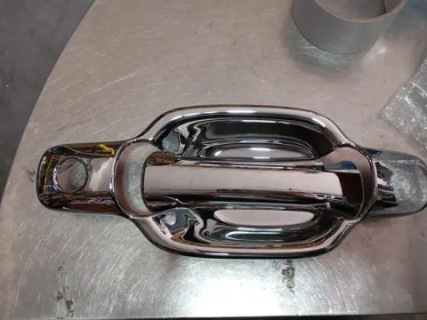 Διακοσμητικό Πετούγιας Πόρτας Εξωτερικής Εμπρός Δεξιά Ιμιτασιόν για ISUZU D-MAX (8DH) (2002 - 2007) Pick-Up - 2WD - 2dr Μιάμιση Καμπίνα 