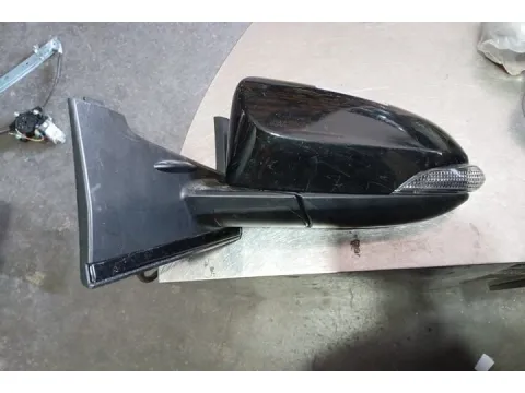 Καθρέπτης Εξωτερικός Αριστερός Ηλεκτρικός Θερμαινόμενος Με Φλας 9pin Με Ορθογώνια Φίσα για TOYOTA YARIS (2017 - 2020)  - 