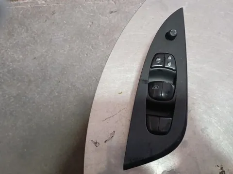 Διακόπτης Παραθύρων Κεντρικός Αριστερής 4πλός 16+3pin για NISSAN PULSAR (2015 -) Hatchback - 5dr 