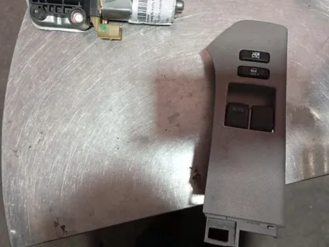 Διακόπτης Παραθύρων Κεντρικός Αριστερής 10pin για TOYOTA YARIS (2006 - 2009) (KL9) , (2009 - 2012) (XP90) 