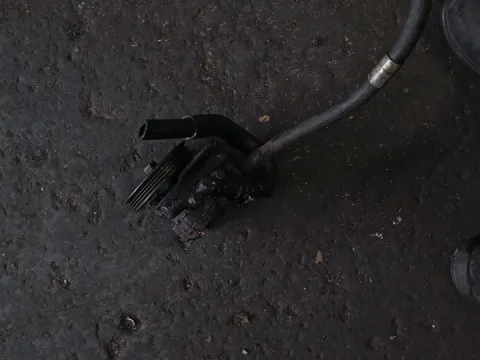 Αντλία Υδραυλικού Τιμονιού Μεταχειρισμένος για NISSAN ALMERA (1995 - 1998) (N15) 