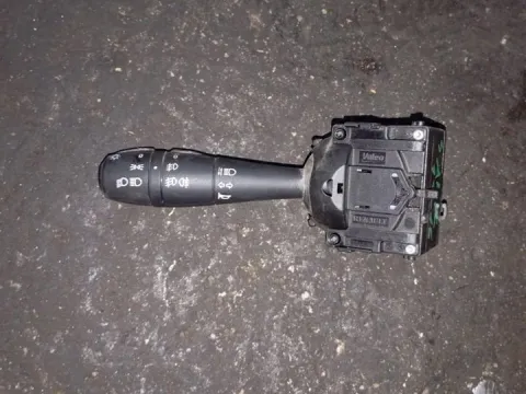 Διακόπτης Φώτων-Φλάς για DACIA SANDERO (2013 - 2016) 