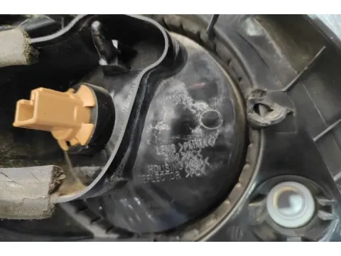 Φανάρι Πίσω Δεξί ( ΕΛΑΤΤΩΜΑΤΙΚΟ ) για MAZDA RX8 (2004 - 2008) (SE17) - 