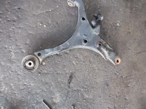 Ψαλίδι Εμπρός Δεξί για HONDA HRV (1999 - 2001) (GH) 