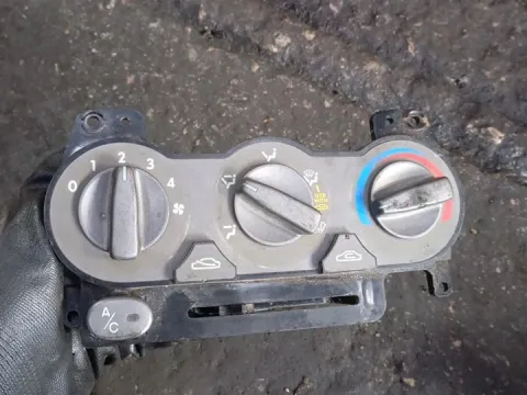 Χειριστήρια Καλοριφέρ για HYUNDAI ACCENT (1997 - 1999) (UA) (X3) 