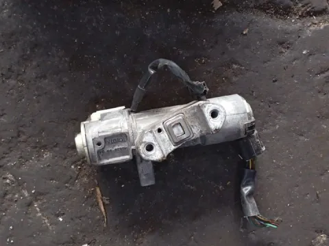 Διακόπτης Μίζας 450200504  για TOYOTA AVENSIS (2003 - 2006) (T250) 