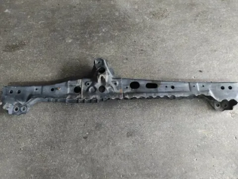 Τραβέρσα Μετώπης Κάτω (Ψυγείου) για TOYOTA AURIS (2009 - 2013) 