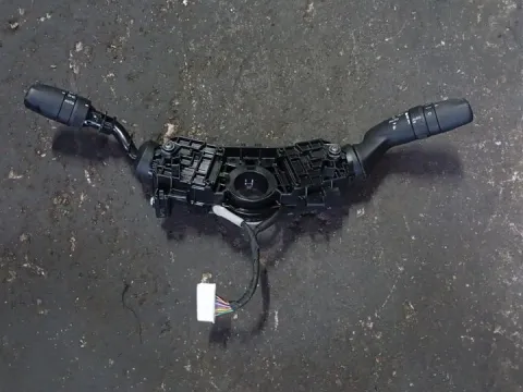 Διακόπτης Φλας 17J910 για TOYOTA COROLLA (2018 - ) (E210) 