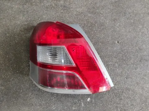 Φανάρι Πίσω Αριστερό ( Ιμιτασιον Με Ζημια ) για TOYOTA YARIS (2009 - 2012) (XP90) 
