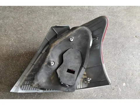 Φανάρι Πίσω Αριστερό ( Ιμιτασιον Με Ζημια ) για TOYOTA YARIS (2009 - 2012) (XP90)  - 