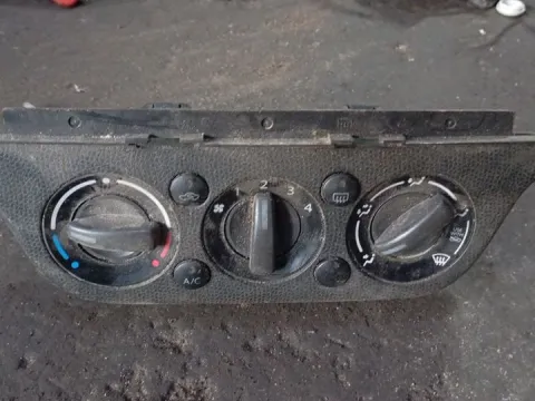 Χειριστήρια Καλοριφέρ για SUZUKI SWIFT (2006 - 2008) (RS) 