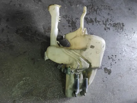 Δοχείο Υαλοκαθαριστήρων Με Μοτέρ για MITSUBISHI CARISMA (1999 - 2004) (DA) 