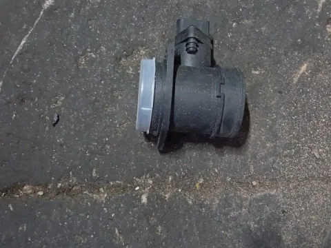 Μετρητής Μάζας Αέρος (MAF - LUFT - AIR FLOW) RI280218032 για AUDI A4 (1999 - 2001) (8D) 