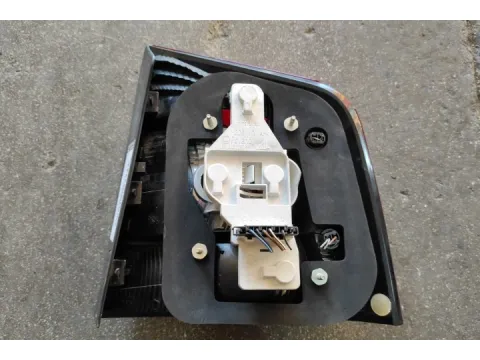 Φανάρι Πίσω Αριστερό ( Λειπουν Κομματια ) για SKODA OCTAVIA (2008 - 2013) 5 (1Z3-5) S-Wagon - 5dr  - 