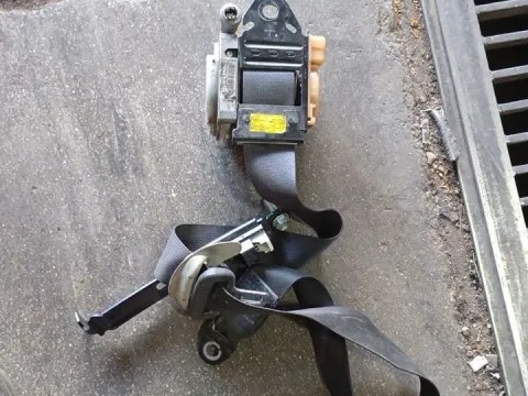 Ζώνη Ασφαλείας Εμπρός Αριστερή για TOYOTA AVENSIS (2003 - 2006) (T250) , (2006 - 2008) (T250) 