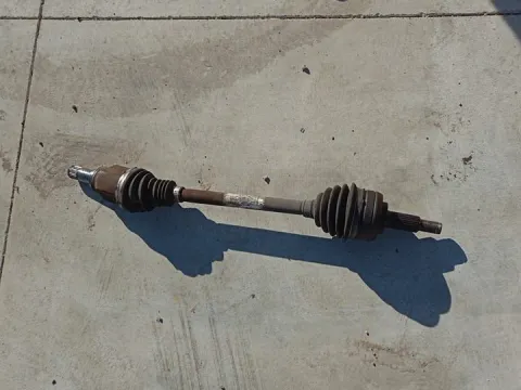 Ημιαξόνιο Εμπρός Αριστερό για RENAULT CAPTUR (2014 - 2016) 1500 (K9KB608) Diesel dCi 90hp 