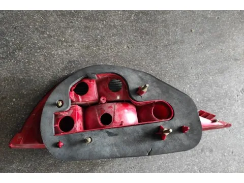 Φανάρι Πίσω Δεξί ( Με προβλημα στην Βαση ) για LANCIA Y (2001 - 2003) (840A)  - 