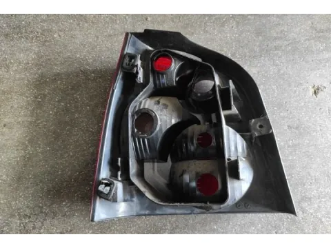 Φανάρι Πίσω Δεξί ( Με προβλημα στην Βαση ) για VW POLO (2002 - 2005) (9N)  - 