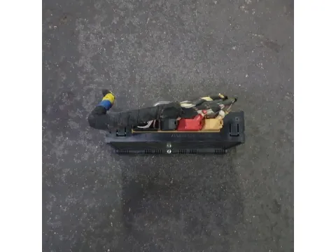 Χειριστήρια Καλοριφέρ 8L0820043M για AUDI A3 (1996 - 2000) (8L)  - 