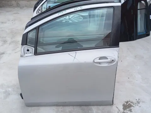 Πόρτα Εμπρός Αριστερή για TOYOTA YARIS (2006 - 2009) (KL9) Hatchback - 5dr , (2009 - 2012) (XP90) *Ε*