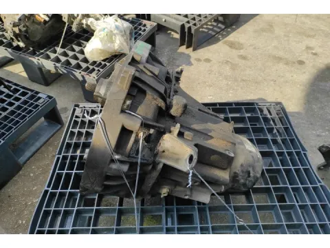 Κιβώτιο Ταχυτήτων - Σασμάν  ( Για Ανταλλακτικά ) Απο RENAULT CLIO (2001 - 2005) (BB_) (CB_) (BB) Hatchback - 5dr 1500 (K9K700) Diesel 65 dCi * Νέα Γενιά * ΠΑΛΕΤΑ 595 *  - 