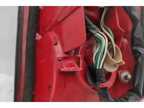 Φανάρι Πίσω Αριστερό ( Ελαττωματικο ) για TOYOTA RAV-4 (2000 - 2004) (XA20)  - 