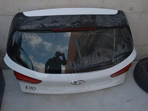 Πορτ-Μπαγκάζ *dub* για HYUNDAI i30 (2017 - 2020 ) (PD) Hatchback - 5dr , (2020 - 2024 ) (PD) F-L *Γ*