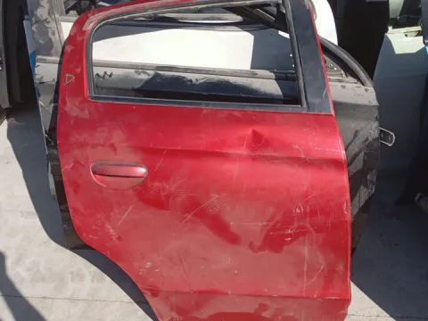 Πόρτα Πίσω Δεξιά ( Οχι Καθαρη ) *dub* για MITSUBISHI SPACE STAR (2013 - 2016) *Ε*