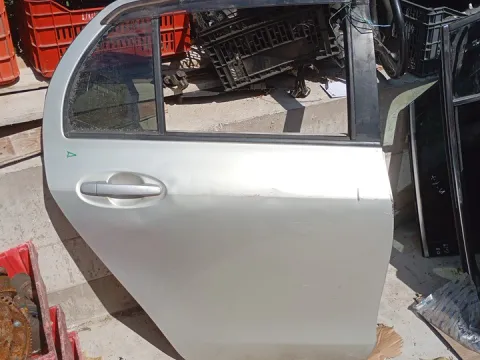 Πόρτα Πίσω Δεξιά ( Οχι Πολυ Καθαρη ) *dub* για TOYOTA YARIS (2006 - 2009) (KL9) , (2009 - 2012) (XP90) *Ε*