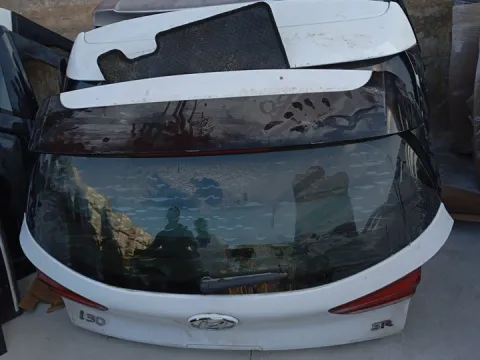 Πορτ-Μπαγκάζ *dub* για HYUNDAI i30 (2017 - 2020 ) (PD) Hatchback - 5dr , (2020 - 2024 ) (PD) F-L *Γ*