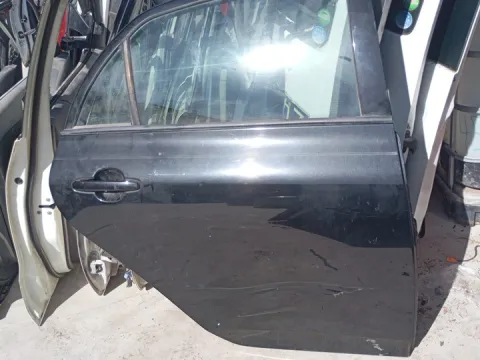 Πόρτα Πίσω Δεξιά ( Ελαττωματικη ) *dub* για TOYOTA COROLLA (2007 - 2010) Sedan - 4dr , (2010 - 2013) *Ε*