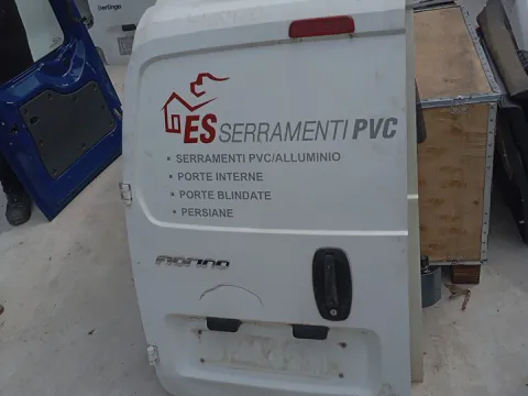 Πόρτα Πίσω Αριστερή Δίφυλλη Χ.Τζάμι για FIAT FIORINO (2008 - 2016) Mini Van , (2016 - ) , QUBO (2008 - 2016) MPV - ΠΟΛΥΜΟΡΦΙΚΑ - 5dr , CITROEN NEMO (2008 - ) II , PEUGEOT BIPPER (2008 -) (AA_) *ITALY* *Γ*