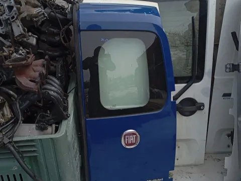 Πόρτα Πίσω Δεξιά Δίφυλλη Με Τζάμι για FIAT QUBO (2008 - 2016) MPV - ΠΟΛΥΜΟΡΦΙΚΑ - 5dr , (2016 - ) , CITROEN NEMO (2008 - ) II Mini Van , FIORINO (2008 - 2016) , PEUGEOT BIPPER (2008 -) (AA_) *ITALY* *Γ*