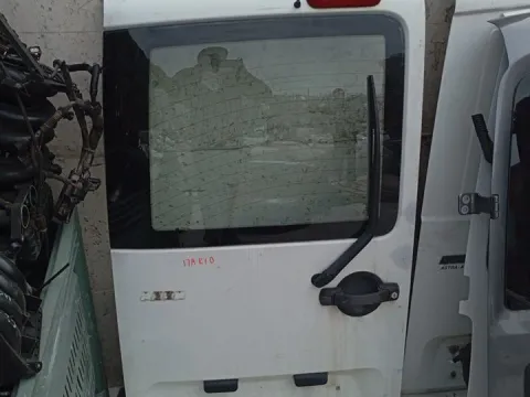 Πόρτα Πίσω Αριστερή Δίφυλλη Με Τζάμι για FIAT DOBLO (2002 - 2005) (223) Cargo Mini Van , (2006 - 2009) (223) Cargo *ITALY* *Γ*