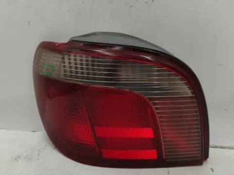 Φανάρι Πίσω Αριστερό Με Φίσα ( Ελαττωματικο ) για TOYOTA YARIS (1999 - 2002) (XP10) 