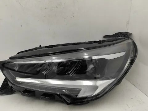 Φανάρι Εμπρός Αριστερό Full Led ( Με Σπασμένη Βάση ) για OPEL CORSA (2019 - ) F