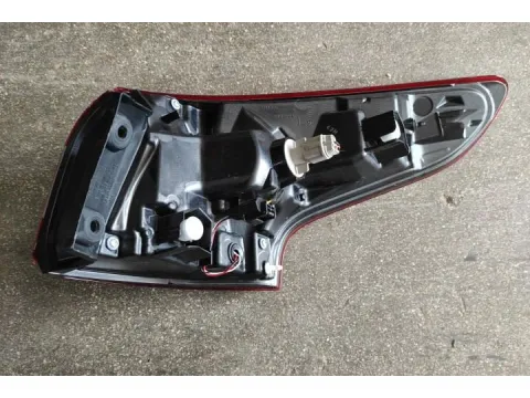 Φανάρι Πίσω Αριστερό ( Ελαττωματικο ) για NISSAN QASHQAI (2014 - 2017) ( J11 )  - 