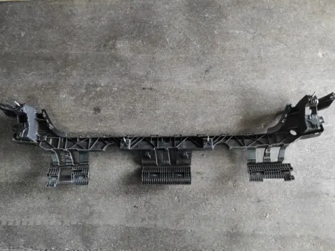 Βάση Προφυλακτήρα για A4 (2016 - 2020) (8W) Sedan - 4dr 