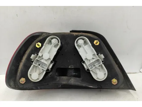 Φανάρι Πίσω Δεξί ( Ελαττωματικο ) για VOLVO S40 (2000 - 2003) (VS) Sedan - 4dr  - 