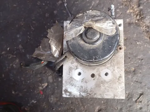 Φρένα Μονάδα ABS 1J0907379Q  για VW GOLF (1998 - 2004) Mk4 (1J1) 