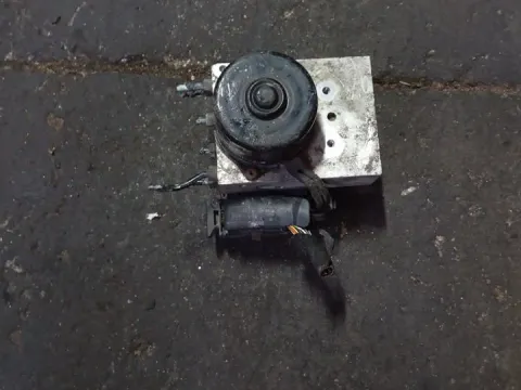 Μονάδα ABS 1J09073790 για AUDI A3 (1996 - 2000) (8L) 